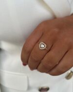 Anel ajustável coração em dourado