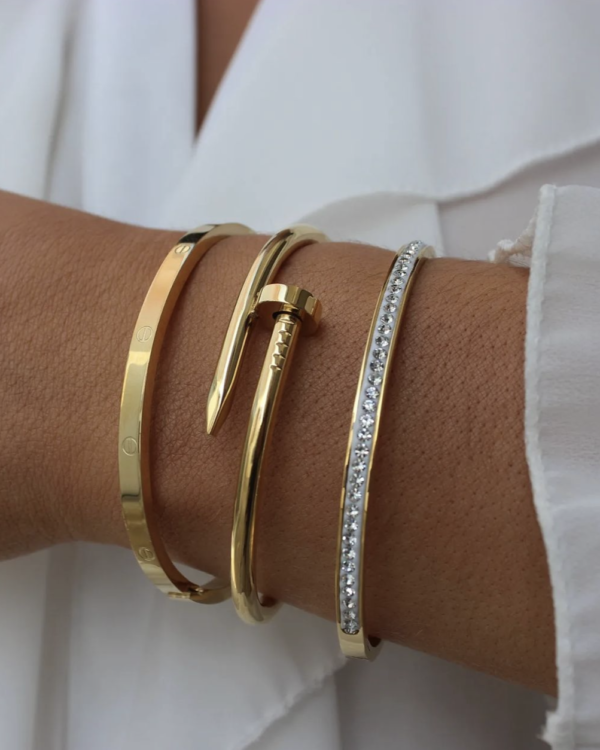 Conjunto 3 braceletes em dourado