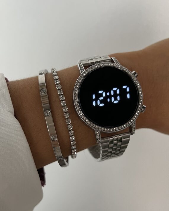 Relógio digital prateado