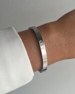 Bracelete sem brilhantes prateada