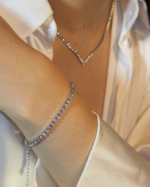 Pulseira brilhantes em prateado