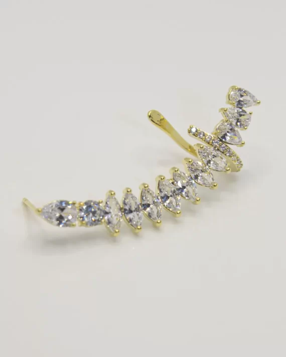 Earcuff longo com brilhantes