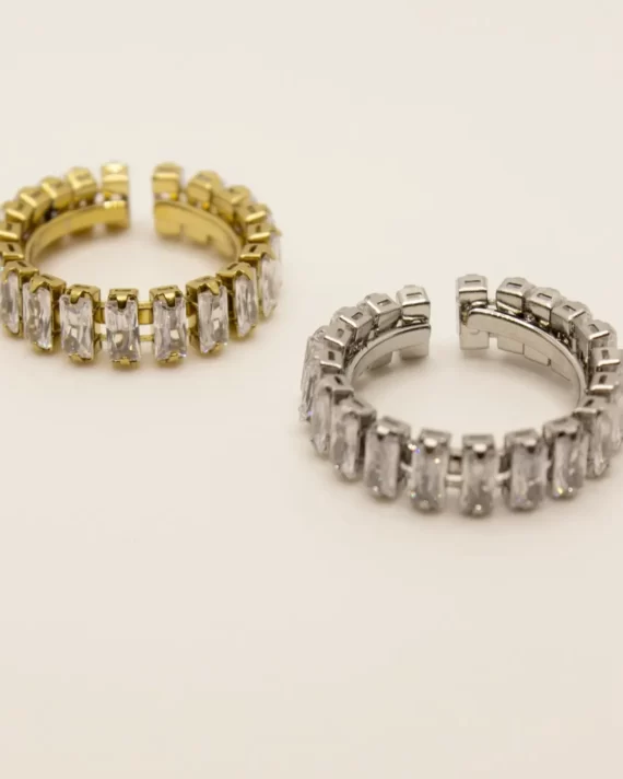 Anel ajustável com brilhantes em dourado
