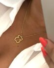 Colar urso em dourado