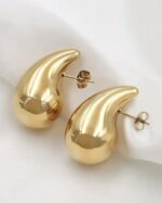 Brincos gota em dourado