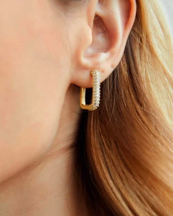 Argolas quadradas médias em dourado