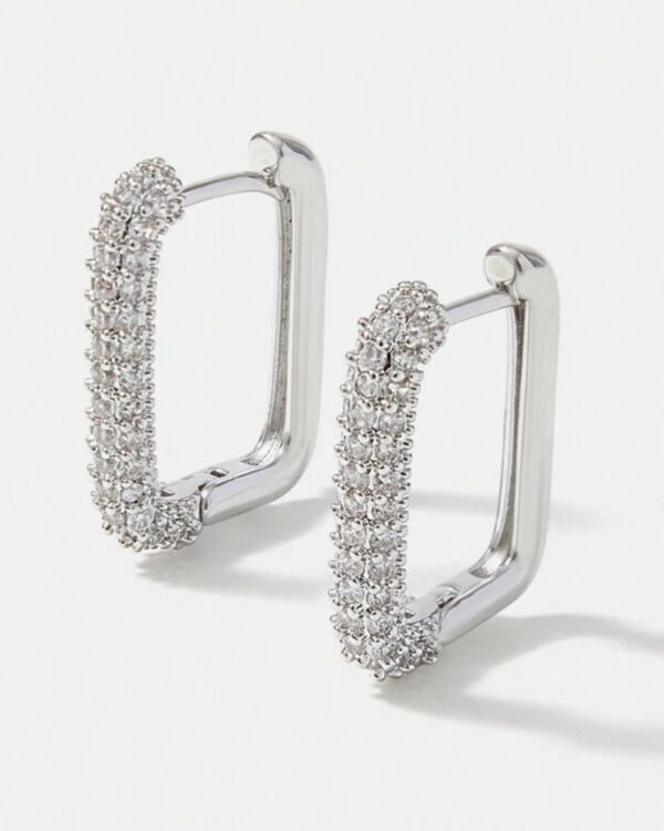 Argolas quadradas médias em prateado