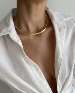 Gargantilha fina dourada