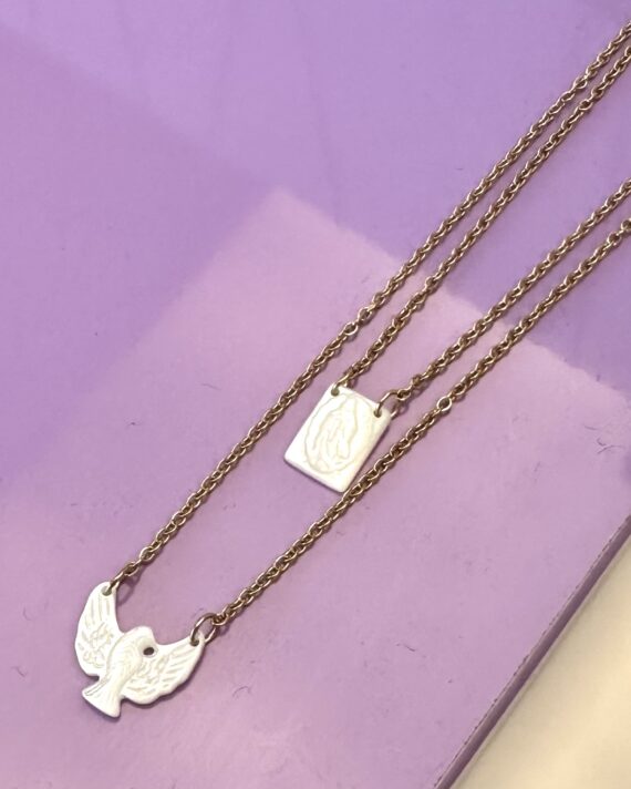 Escapulário Sofia Ribeiro madre pérola