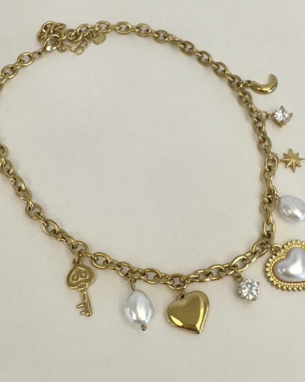 Colar coração com pérola