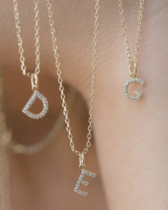 Colar letra (indique a letra que pretende nas observações)