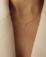 Colar letra (indique a letra que pretende nas observações)